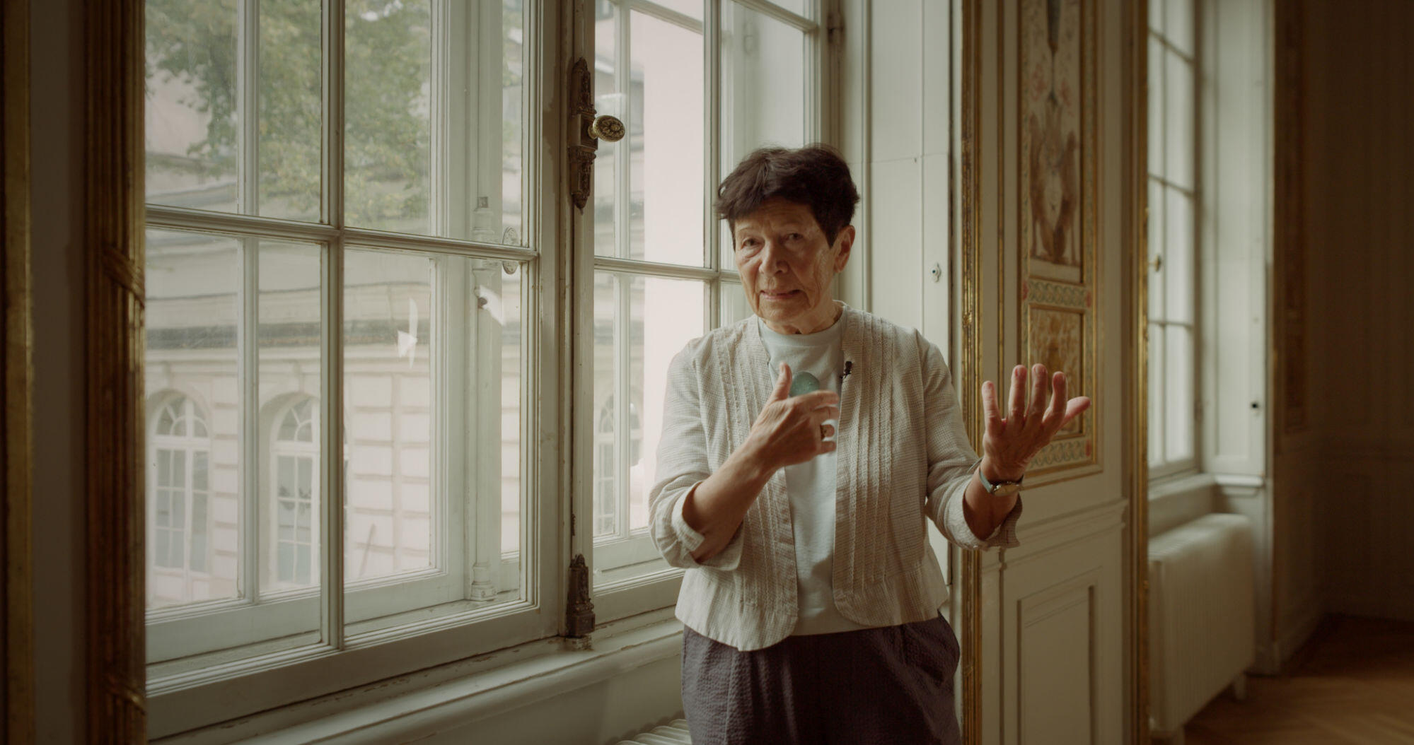 Helga Nowotny in Places Like This One. Photo by Karol Jałochowski